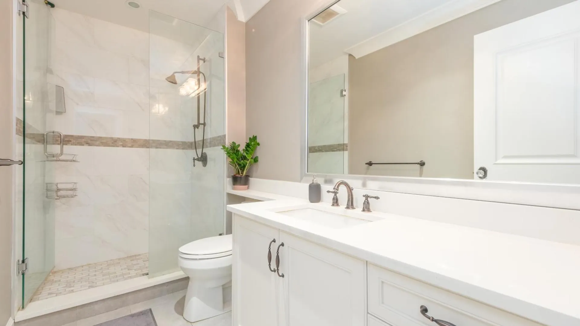 Dunbar Luxury Homestay Vancouver Canada