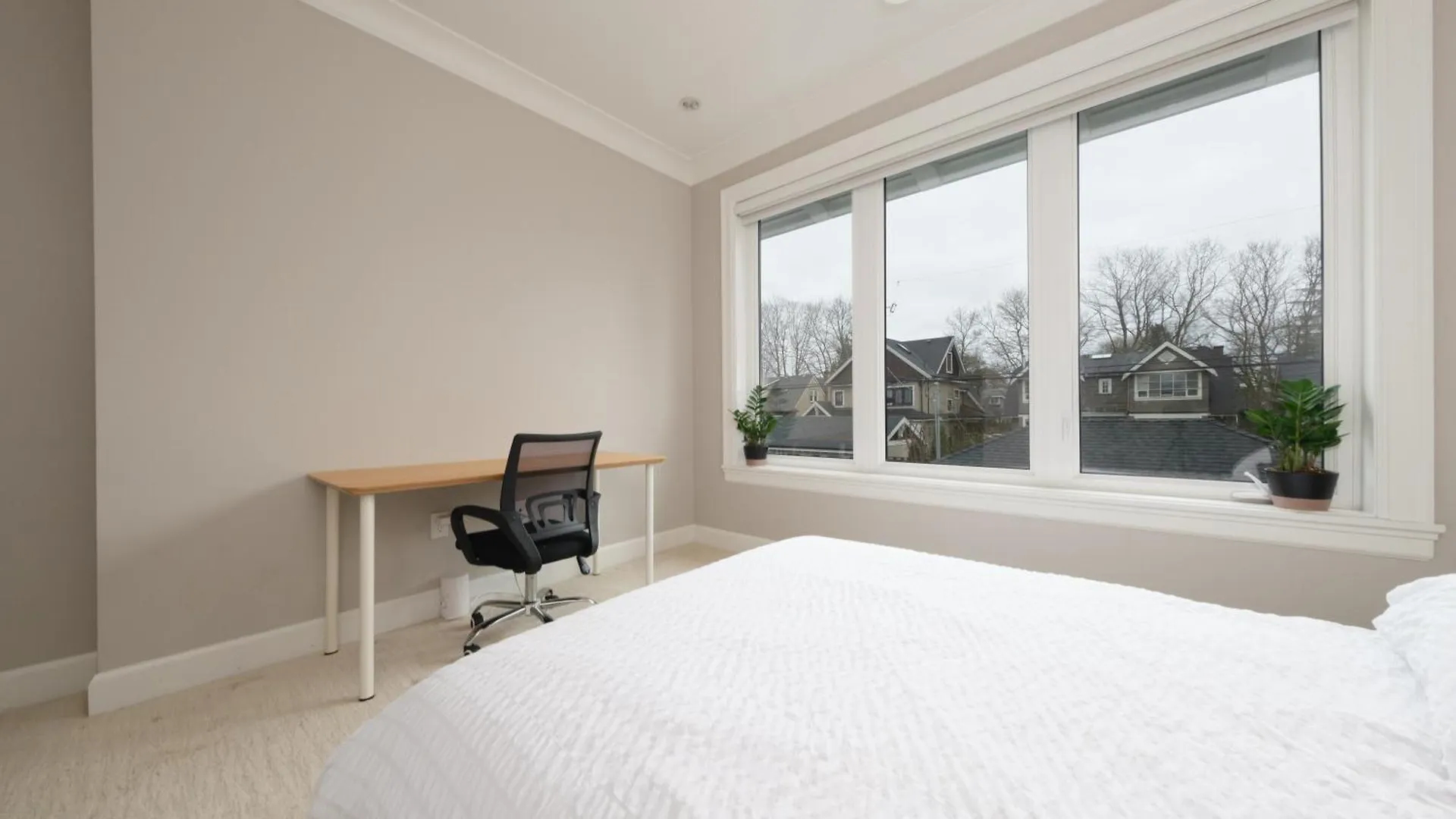 Dunbar Luxury Homestay Vancouver Canada